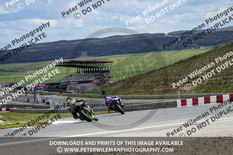 cadwell no limits trackday;cadwell park;cadwell park photographs;cadwell trackday photographs;enduro digital images;event digital images;eventdigitalimages;navarra;no limits trackdays;peter wileman photography;racing digital images;trackday digital images;trackday photos
